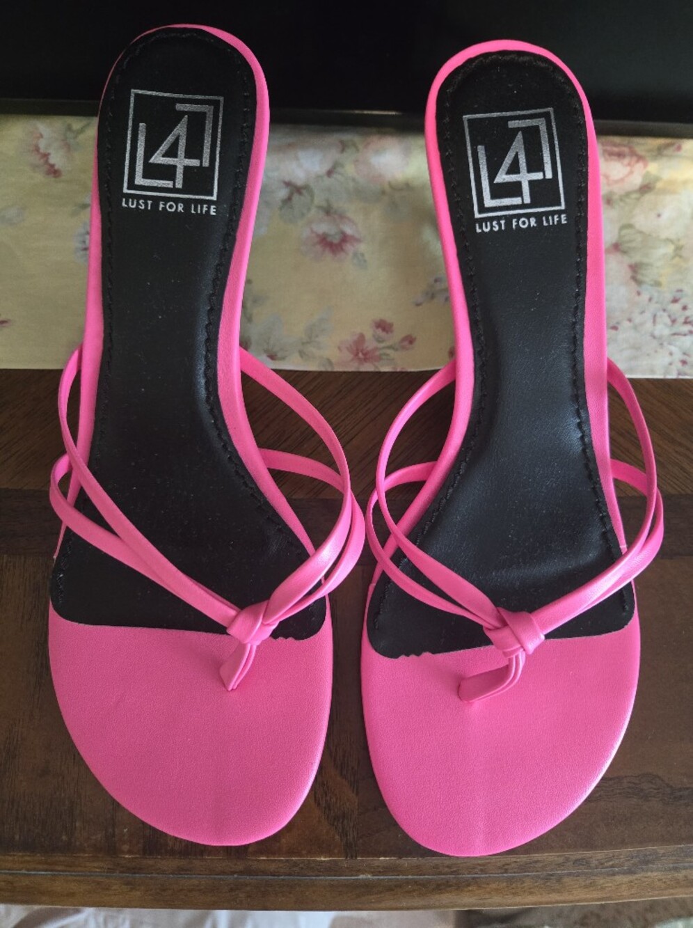 Nwot LUST 4 LIFE HOT PINK KITTEN HEELS SIZE 7